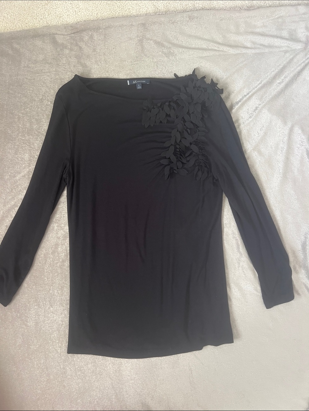 Ann Klein  Black Long-Sleeve Top with Leaf Applique